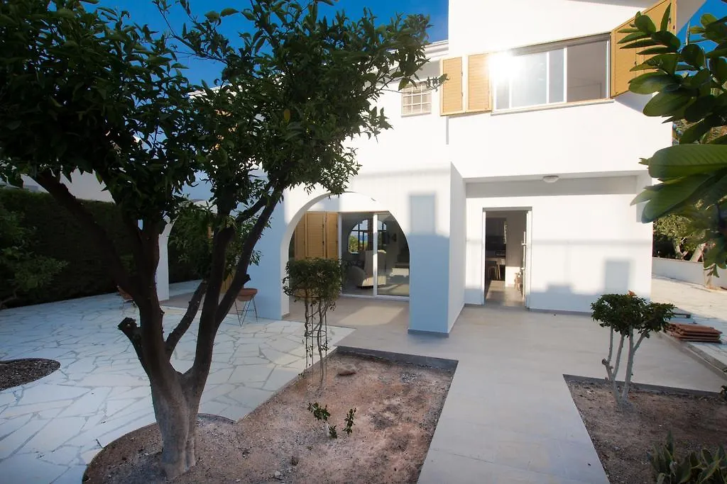 Fig Tree Bay Villa 2 Protaras