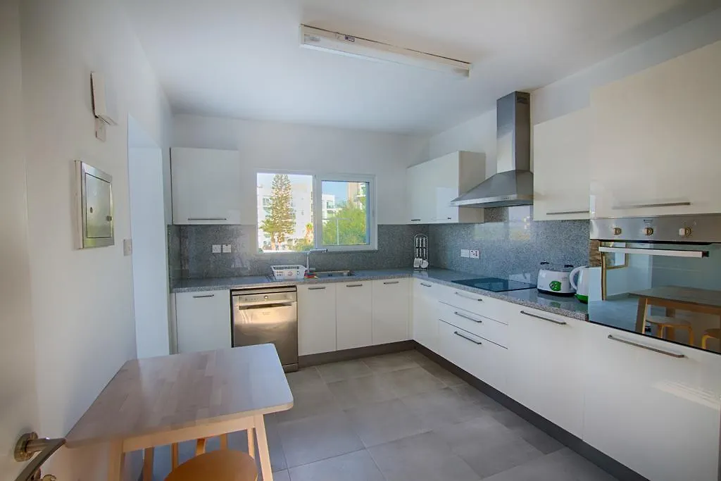 Fig Tree Bay Villa 2 Protaras